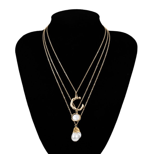 Irregular White Pearl Necklace